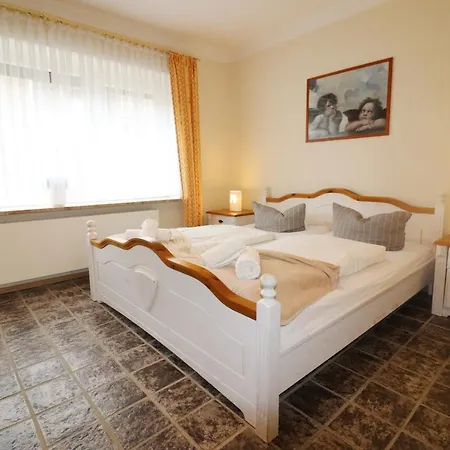 Haus Oevern Diek 8 Büsum